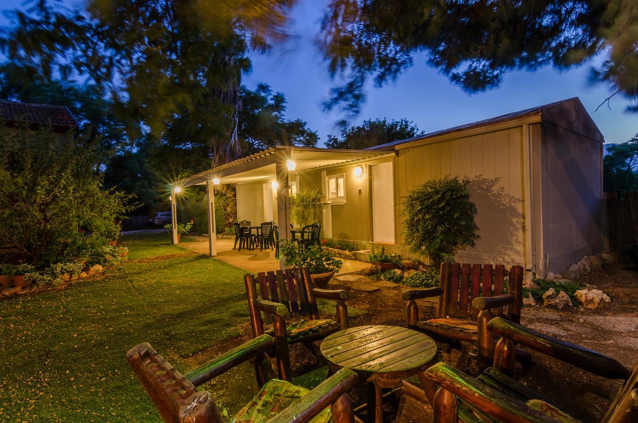 Orna'S Corner Bed & Breakfast Yuval ภายนอก รูปภาพ