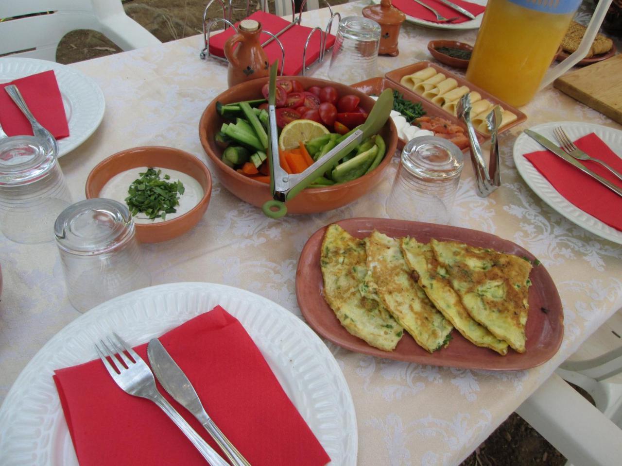 Orna'S Corner Bed & Breakfast Yuval ภายนอก รูปภาพ